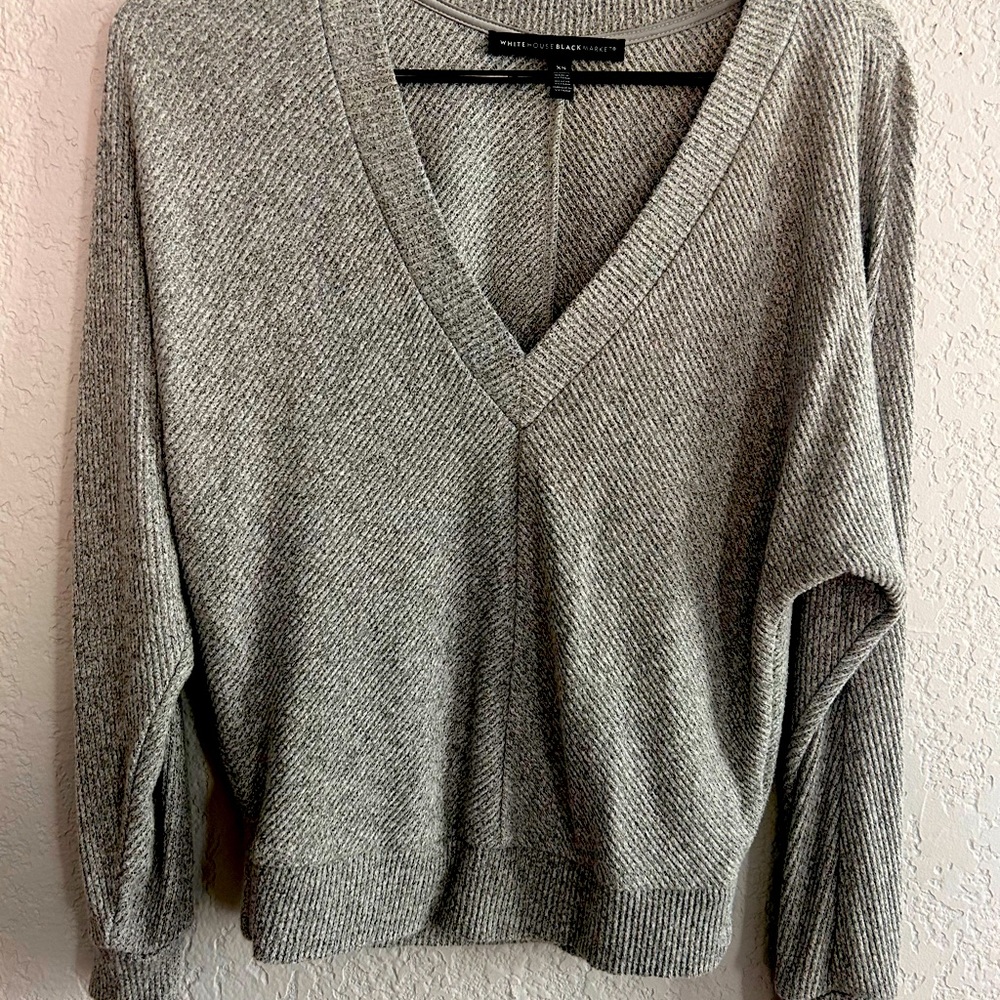 White House black market light grey ribbed sweater